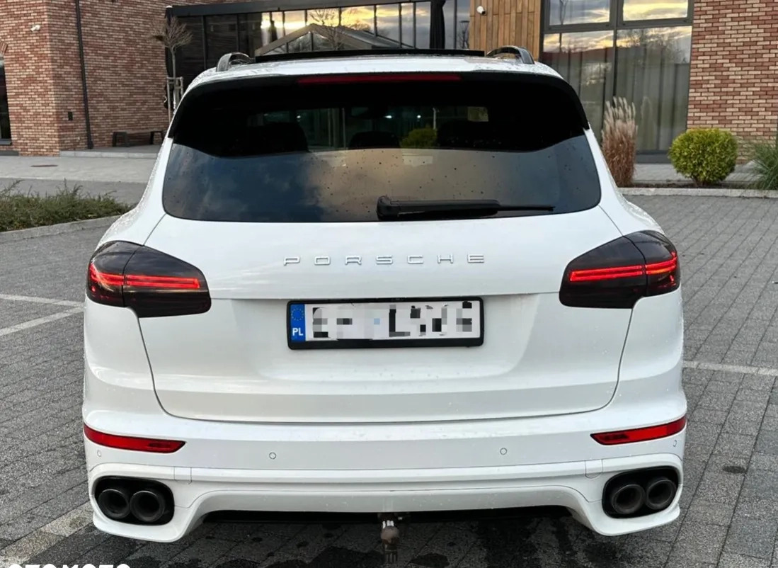 Porsche Cayenne cena 189000 przebieg: 269400, rok produkcji 2015 z Ostróda małe 121